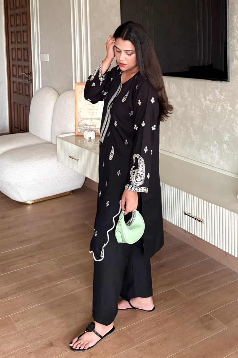 Diva Black
