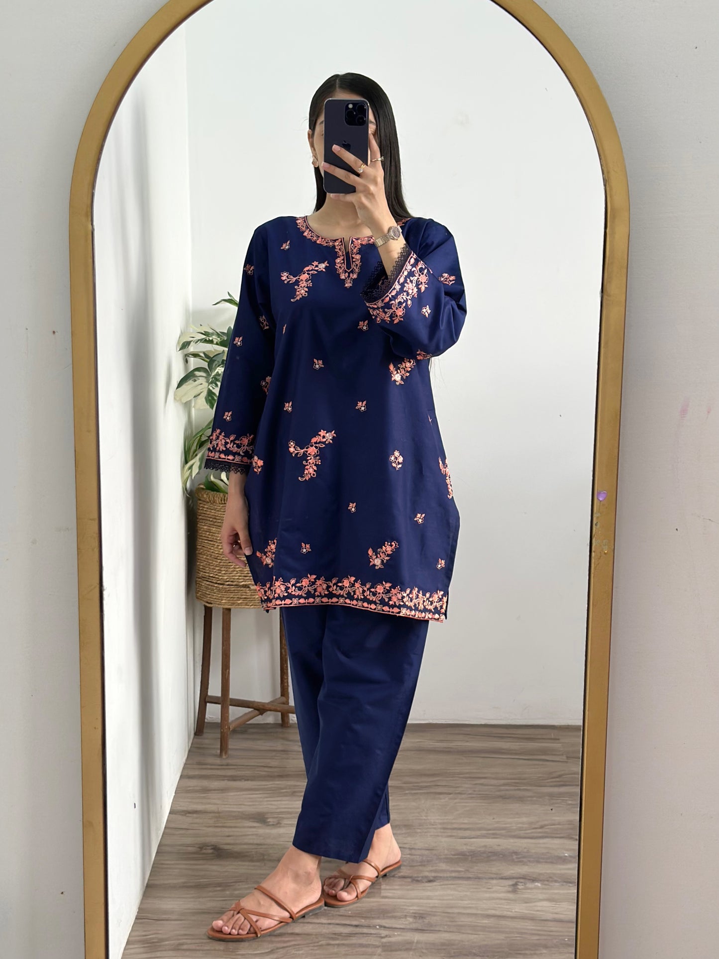 Navy Flora